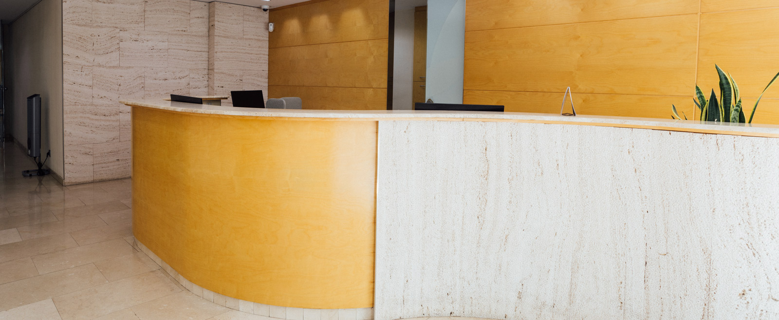 Hall principal Clínica Oris