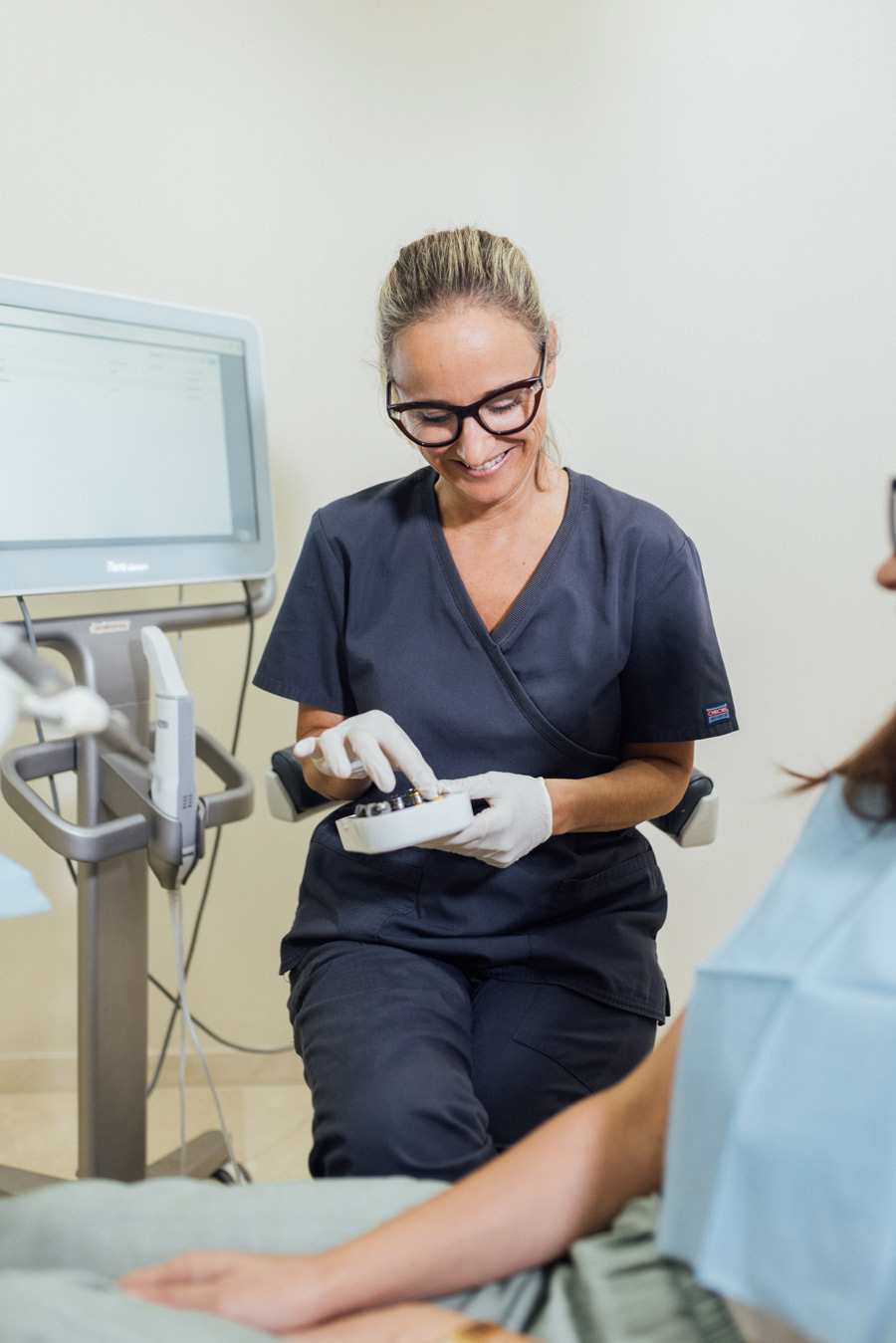 Implantes dentales Barcelona Oris